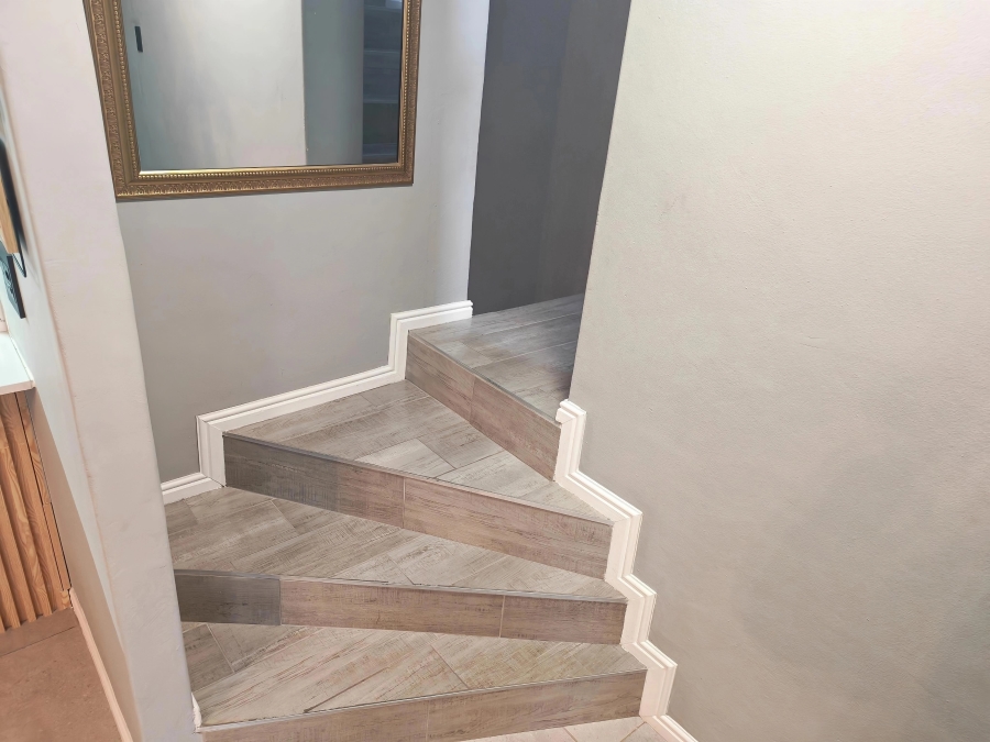 4 Bedroom Property for Sale in Gustrouw Western Cape